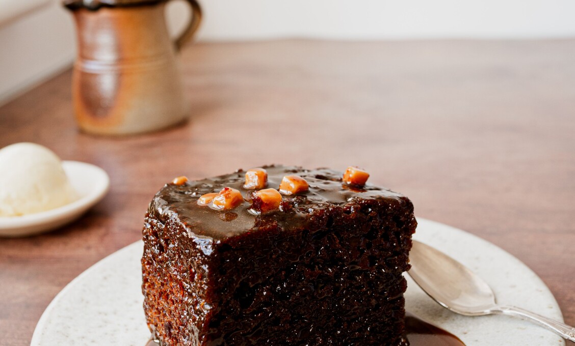 Langtons Square Sticky Toffee Pudding with Rich Toffee Sauce 3 web